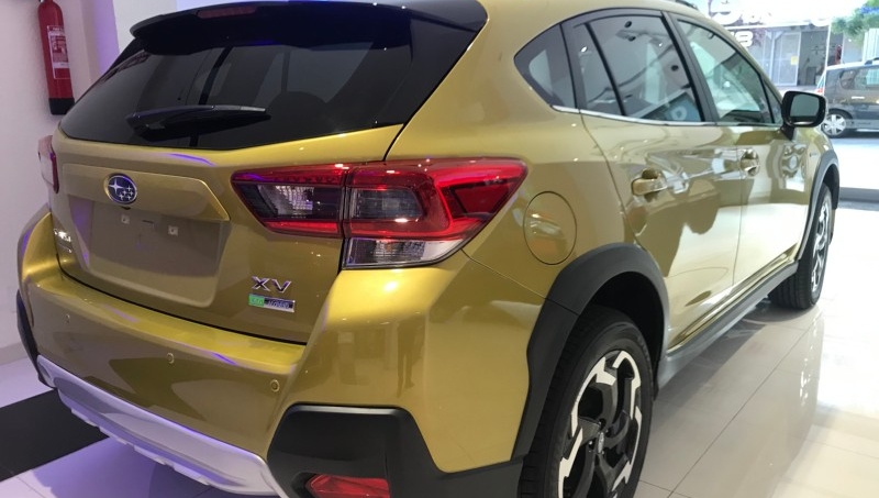 Subaru XV 2.0 hybrid EXECUTIVE PLUS Plasma Yellow