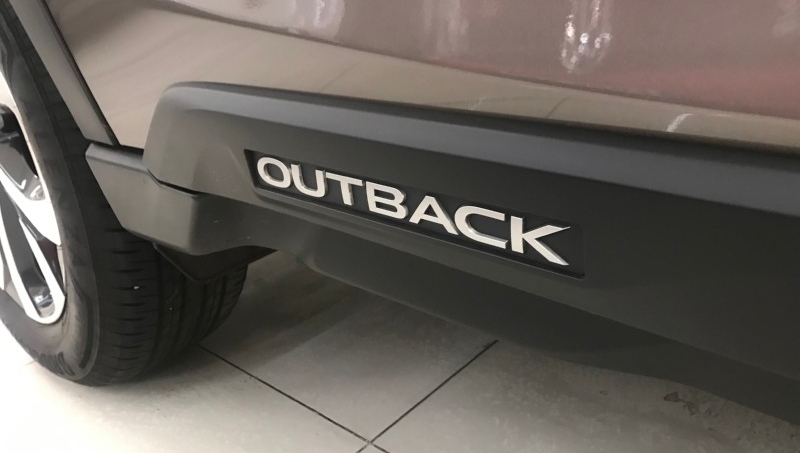 Subaru OUTBACK 2.5CVT TOURING 169CV Brilliant bronze metallic